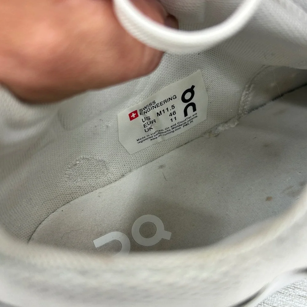 On Cloud The Roger Centre Court White Vegan Leather Sneakers Mens 11.5 48.99497